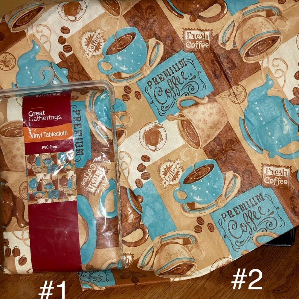 Vinal table clothes